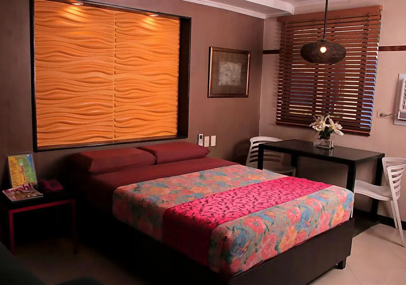 Mariposa Budget Hotel (Drive Inn)