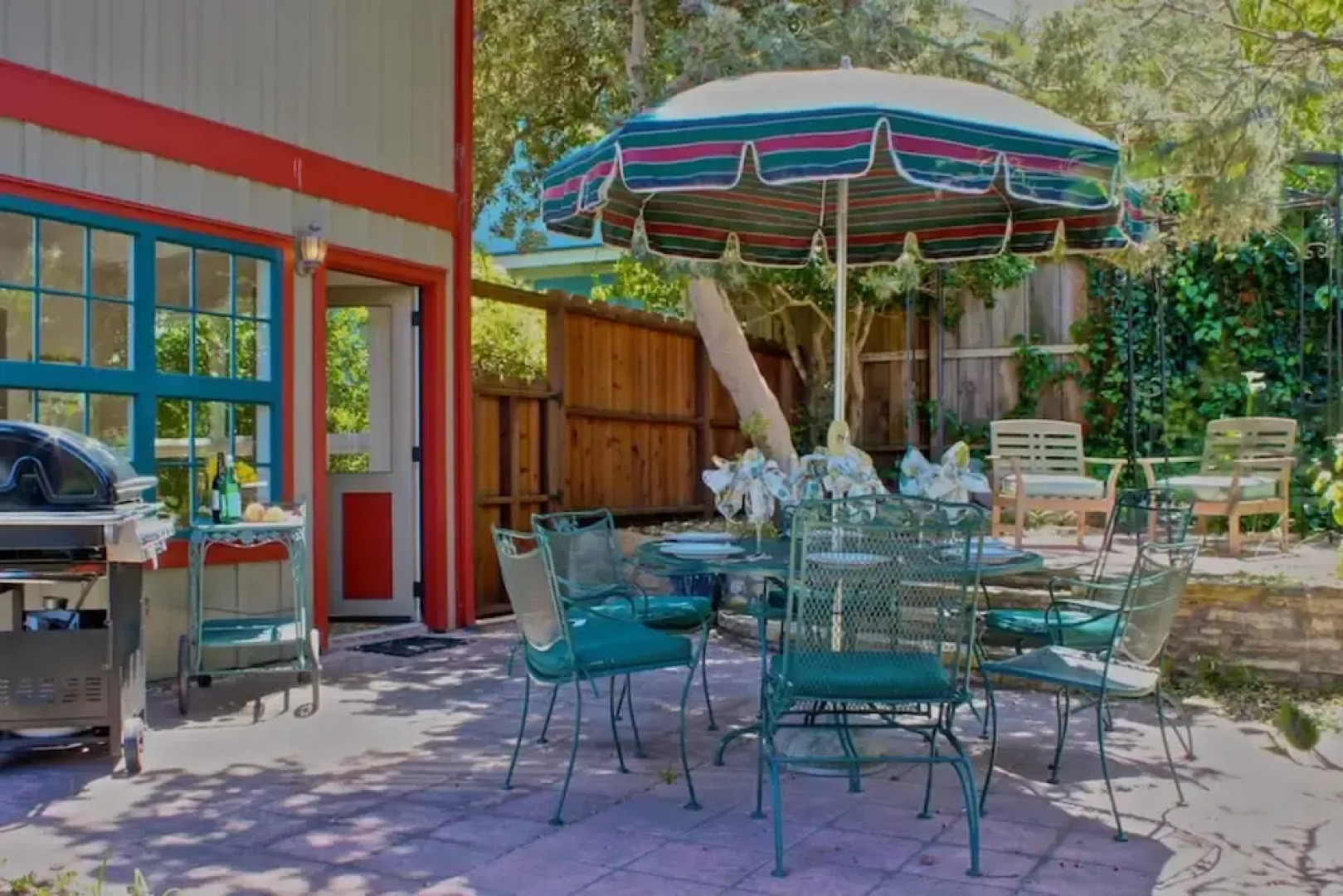 3573 Captain's Castle