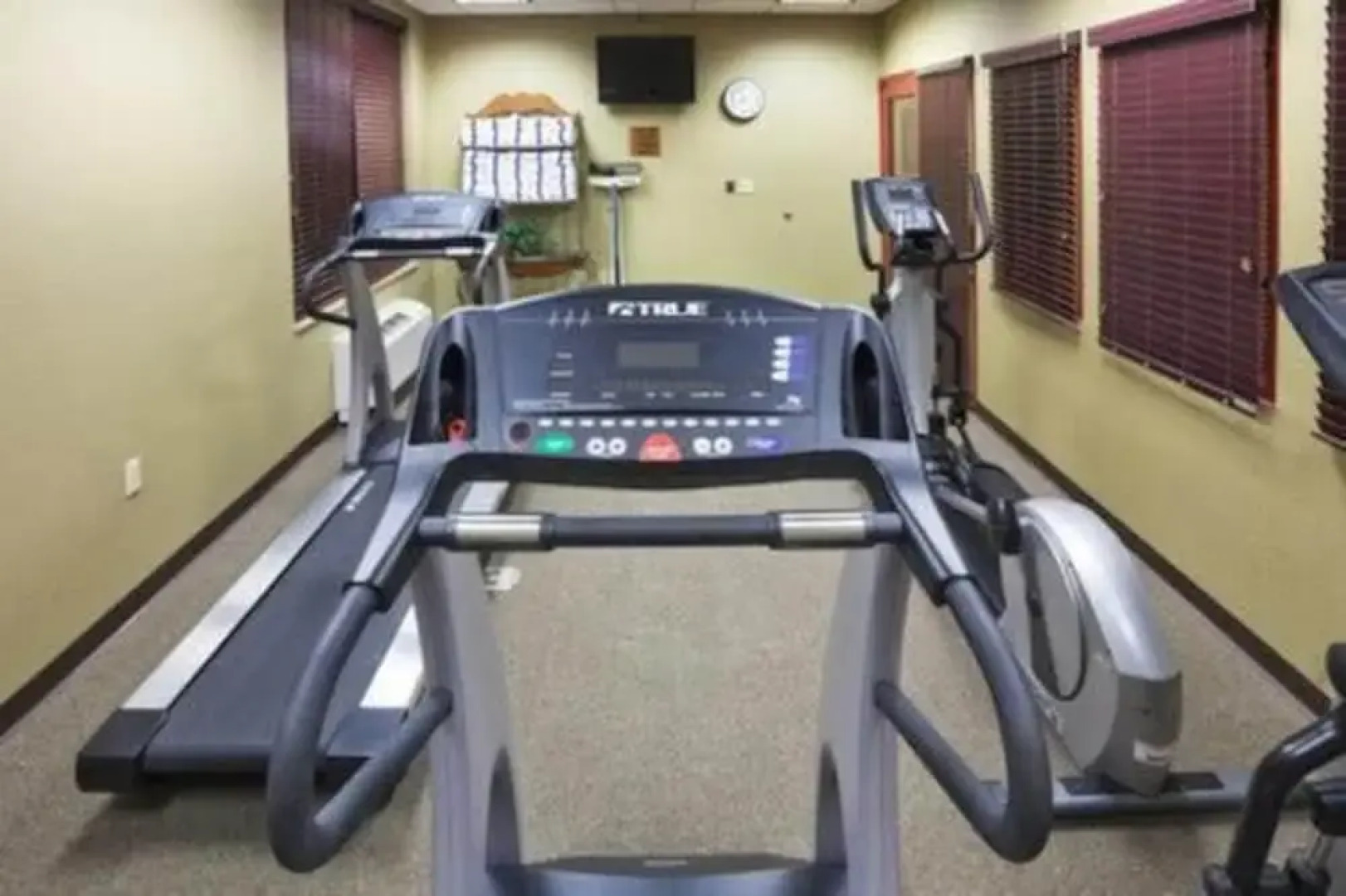 The Q Hotel And Suites