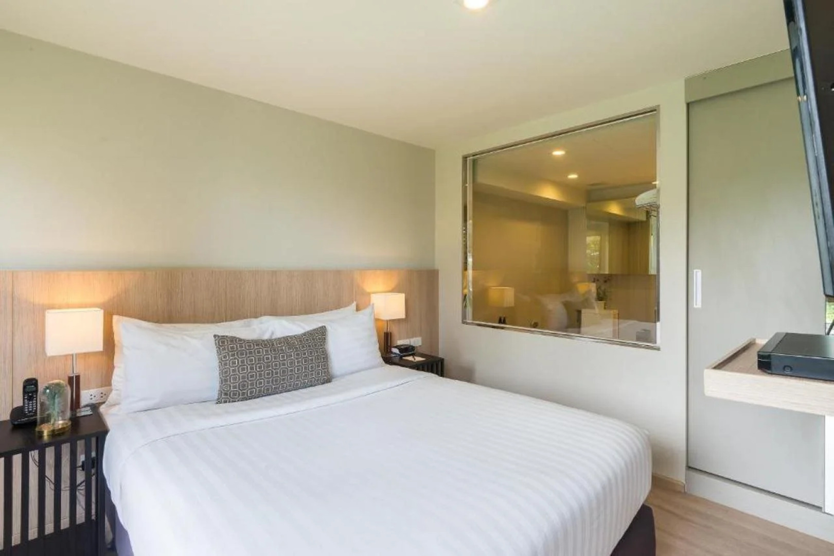 The Residence on Thonglor by UHG