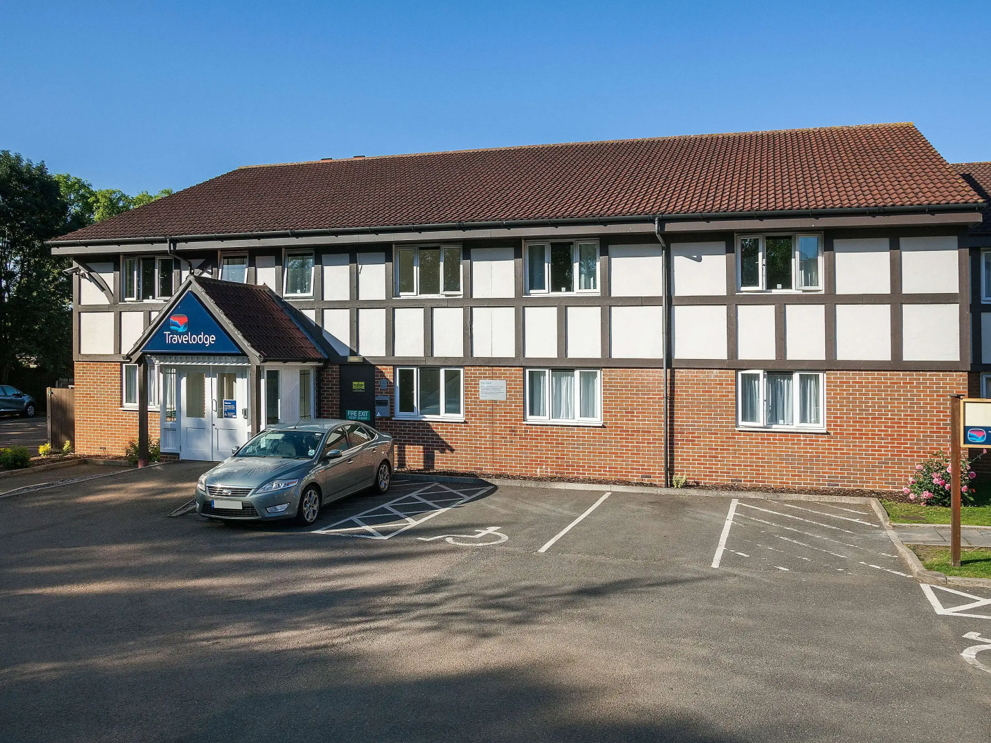 Travelodge Bedford Goldington Road