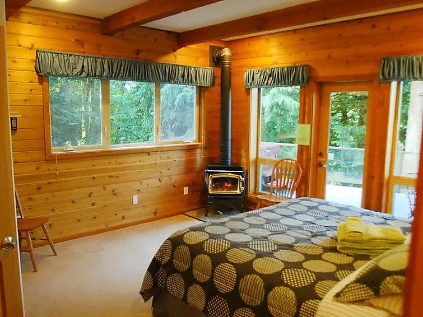 Chalet 07MF Silver Lake Chalet w/Hot Tub!