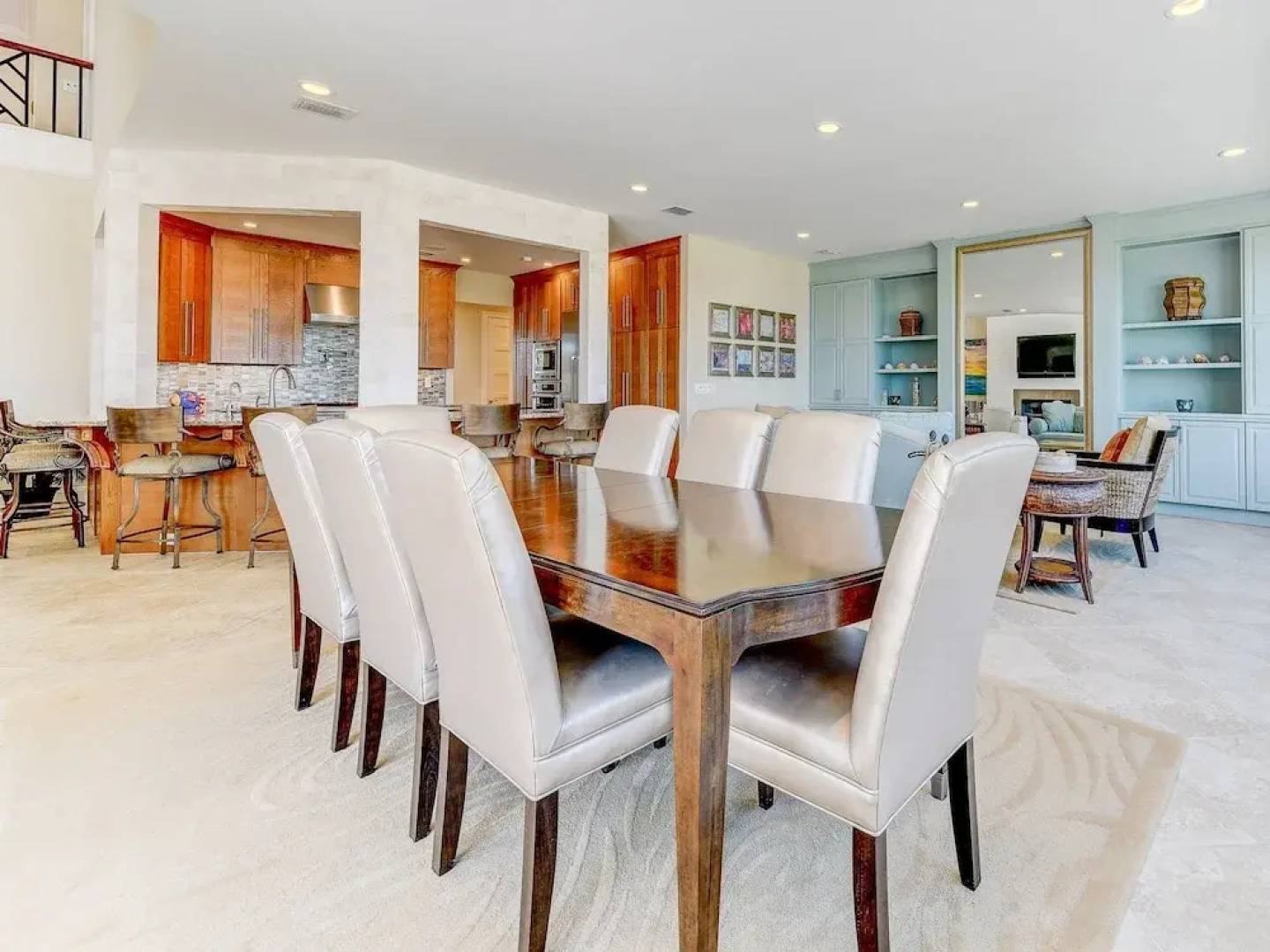 Paradise Palms by Vtrips