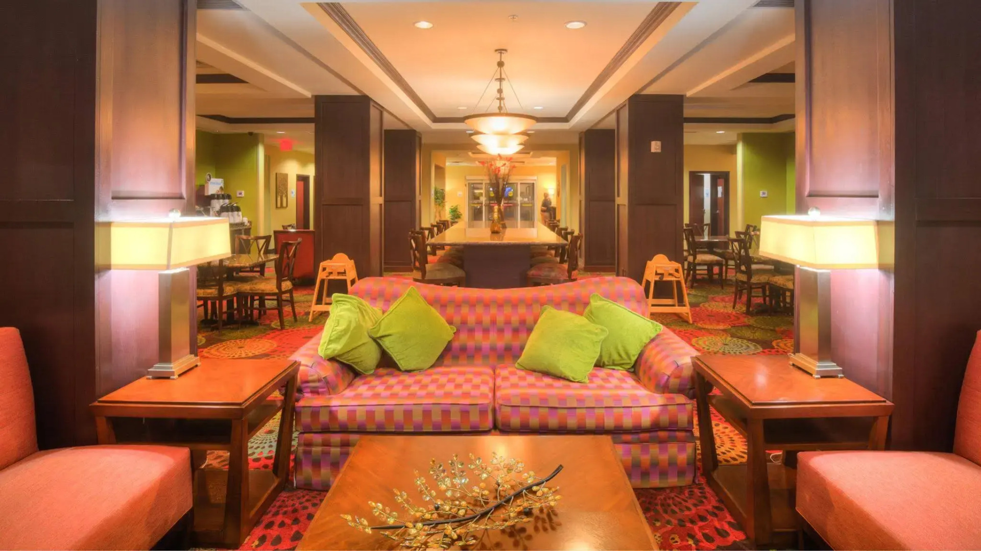 Holiday Inn Express & Suites Elk City