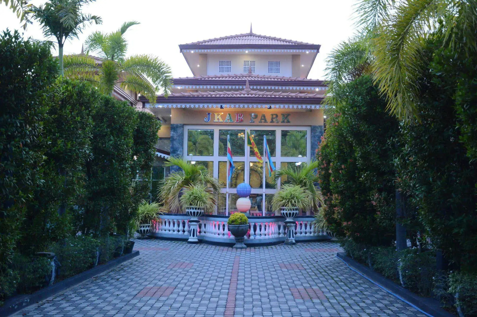 Jkab Park Hotel