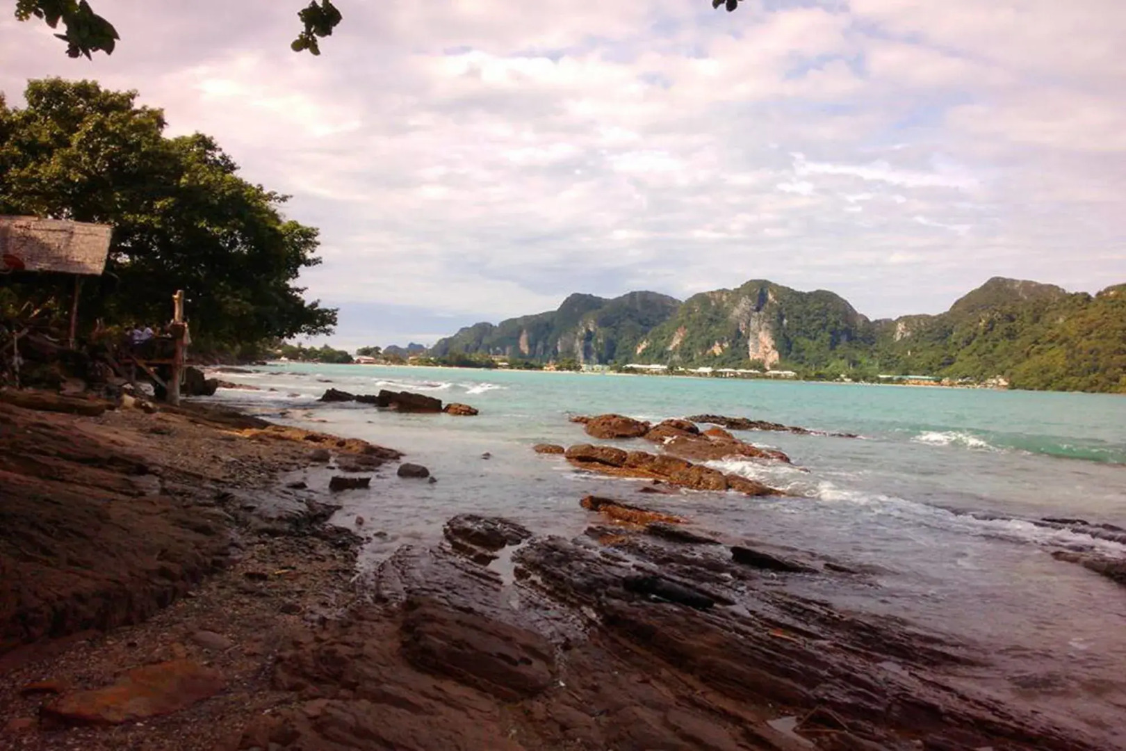 Phi Phi Sunset Bay Resort