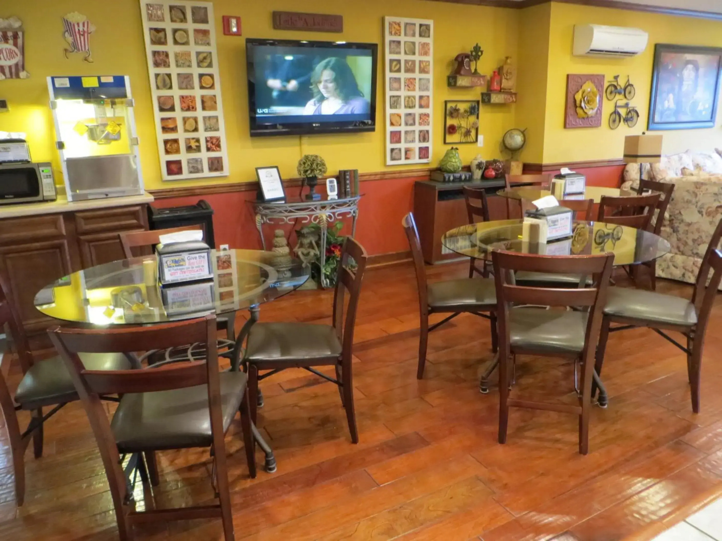 Patti's Inn & Suites