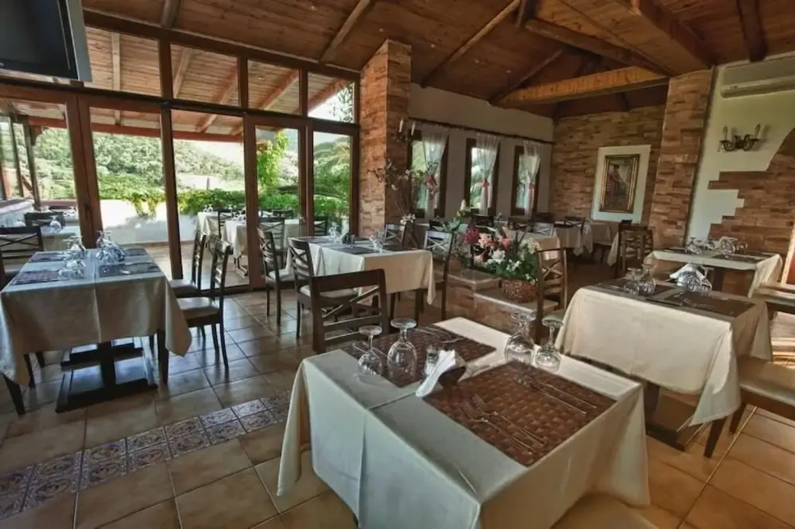 Castello Rosso Hotel