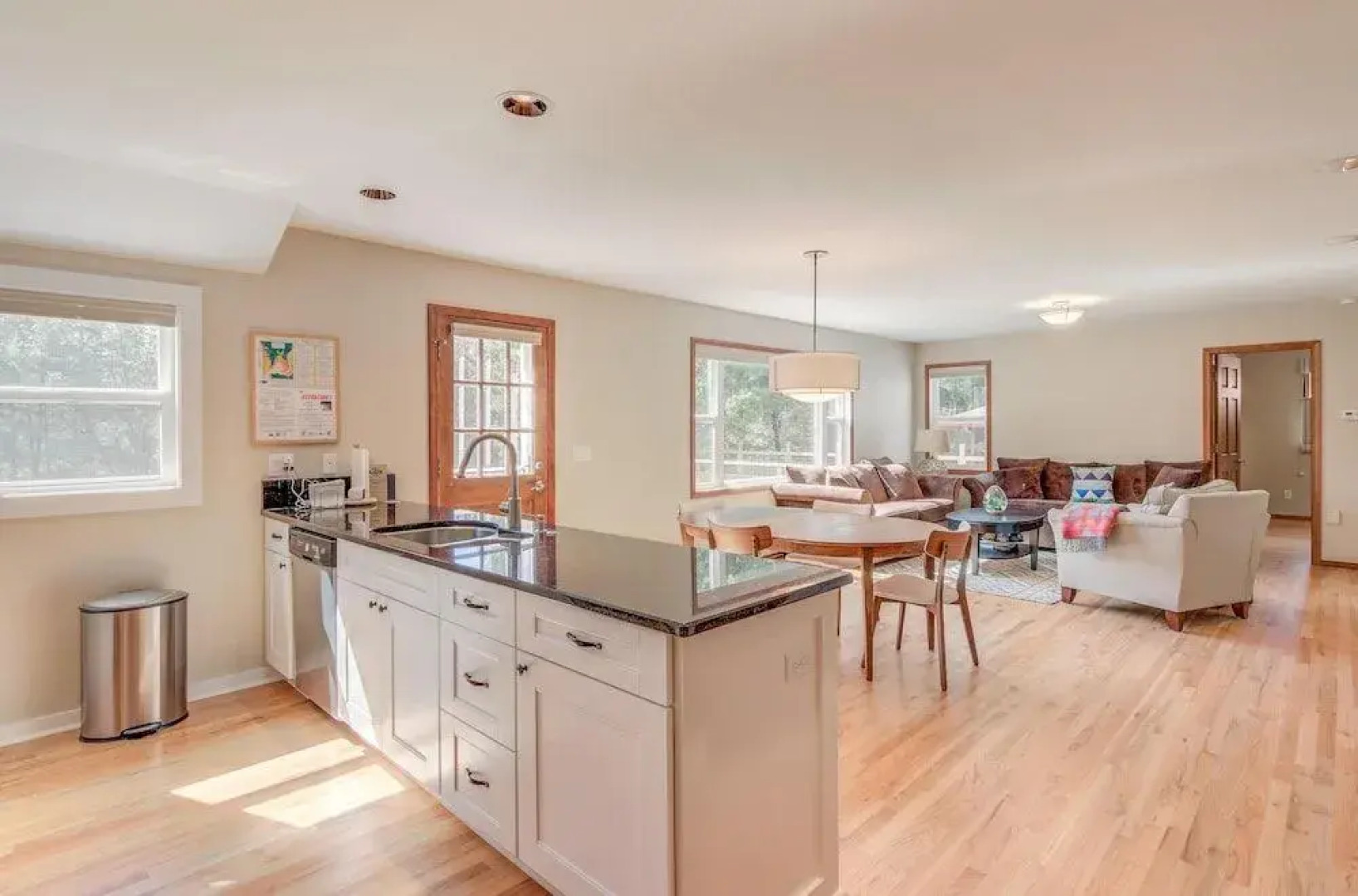 Manzanita Jewel MCA 619