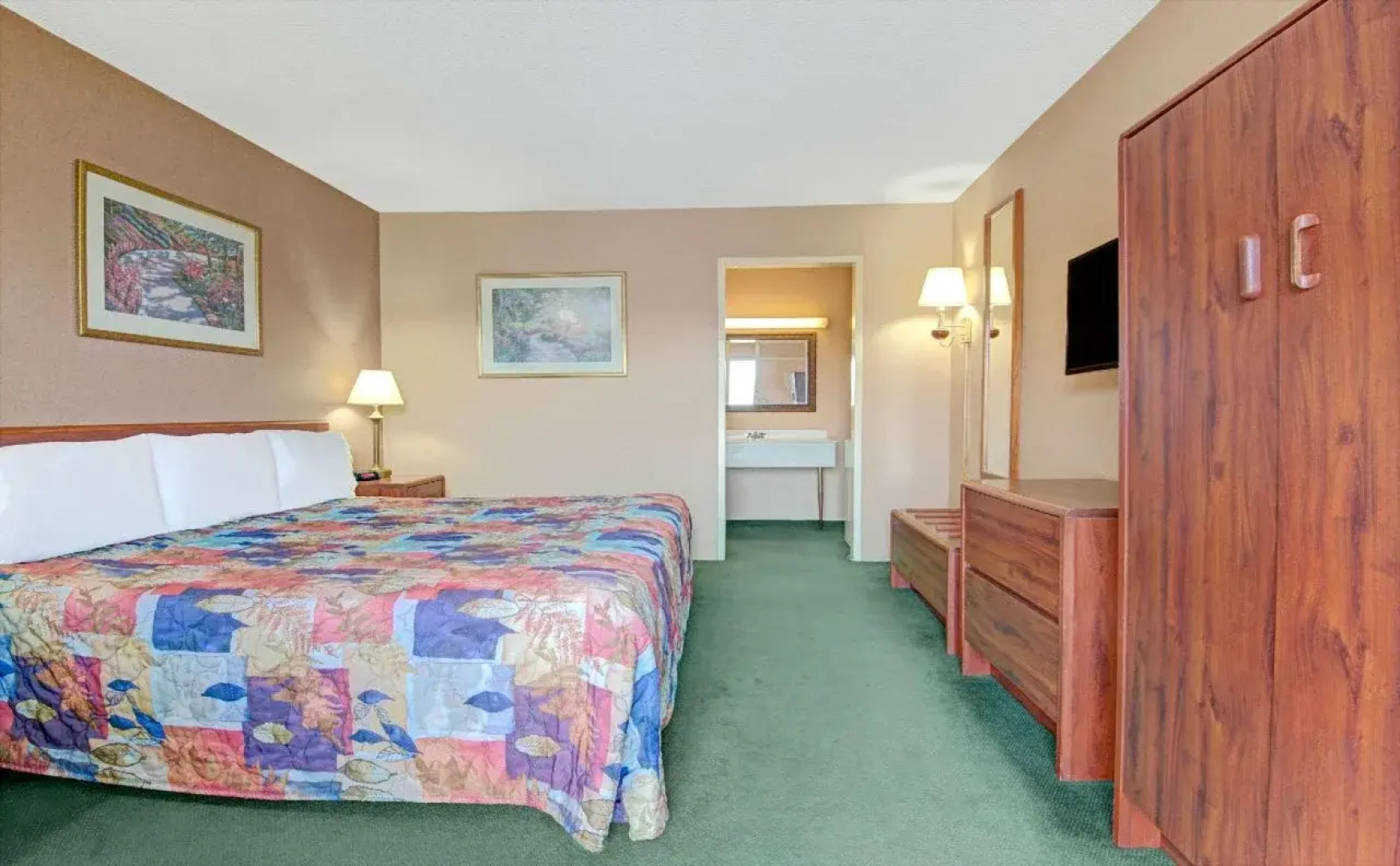 Knights Inn Wheeling