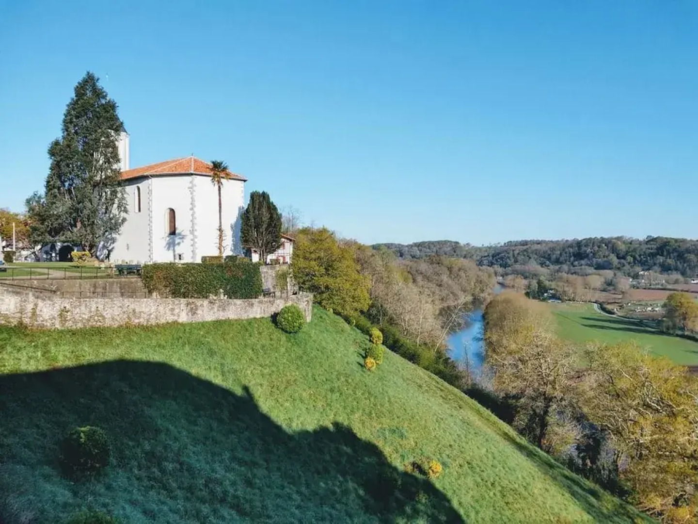 Villa With 6 Bedrooms in Cambo-les-bains, With Wonderful Mountain View, Private Pool, Enclosed Garden - 19 km From the Beach