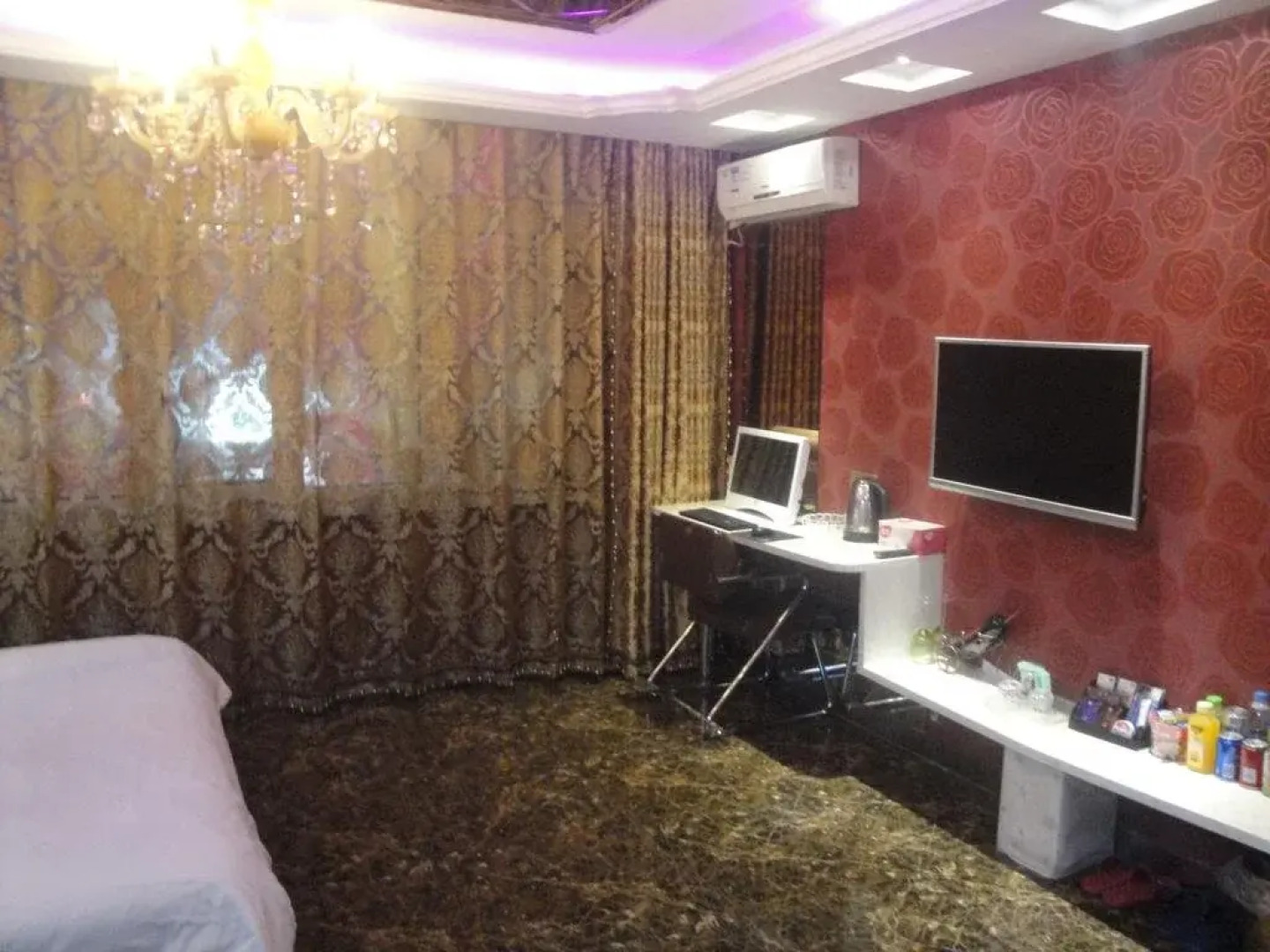Mango Theme Hotel (Mudanjiang No. 4 Middle School)