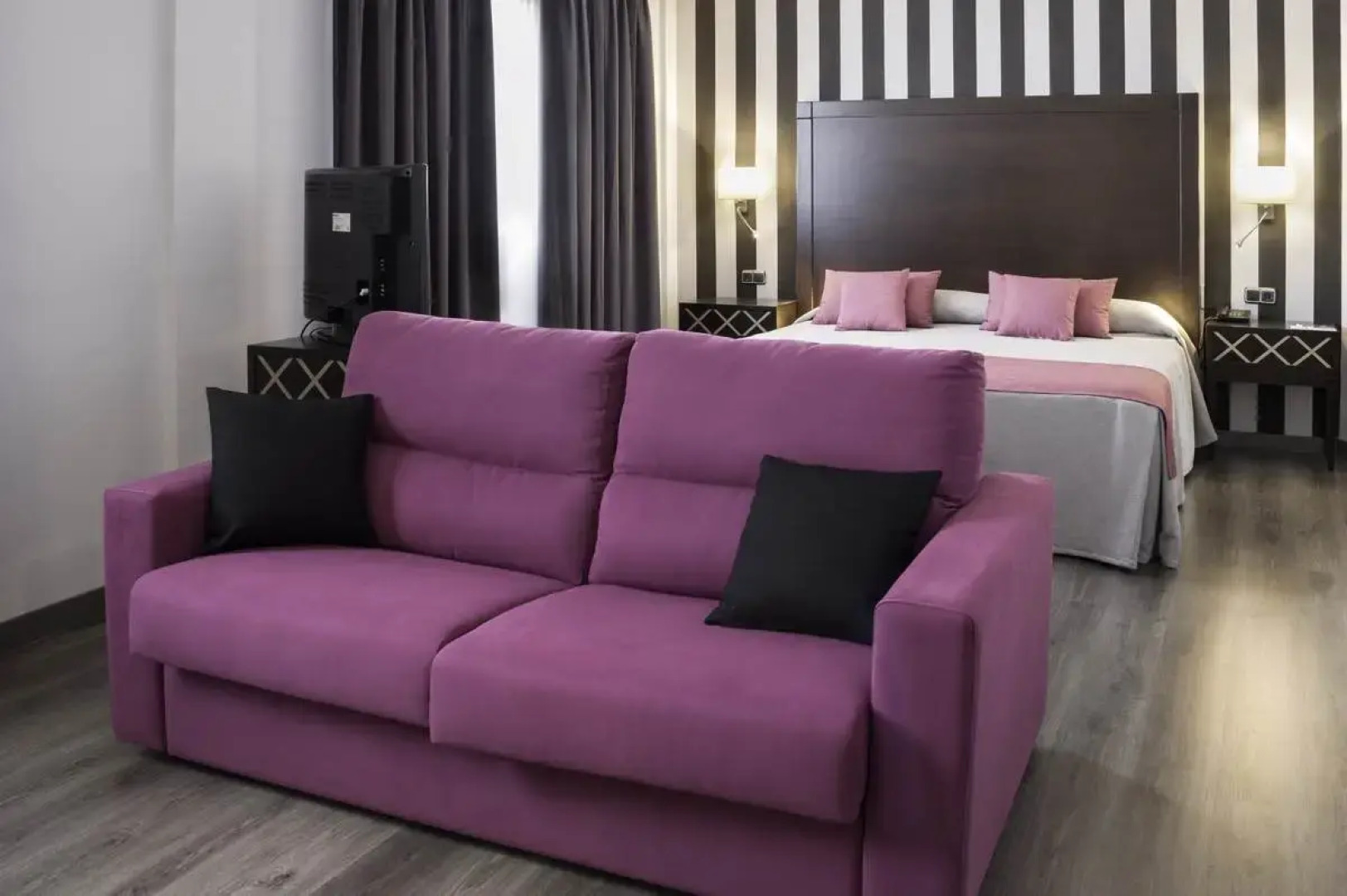 Отель Zentral Parque