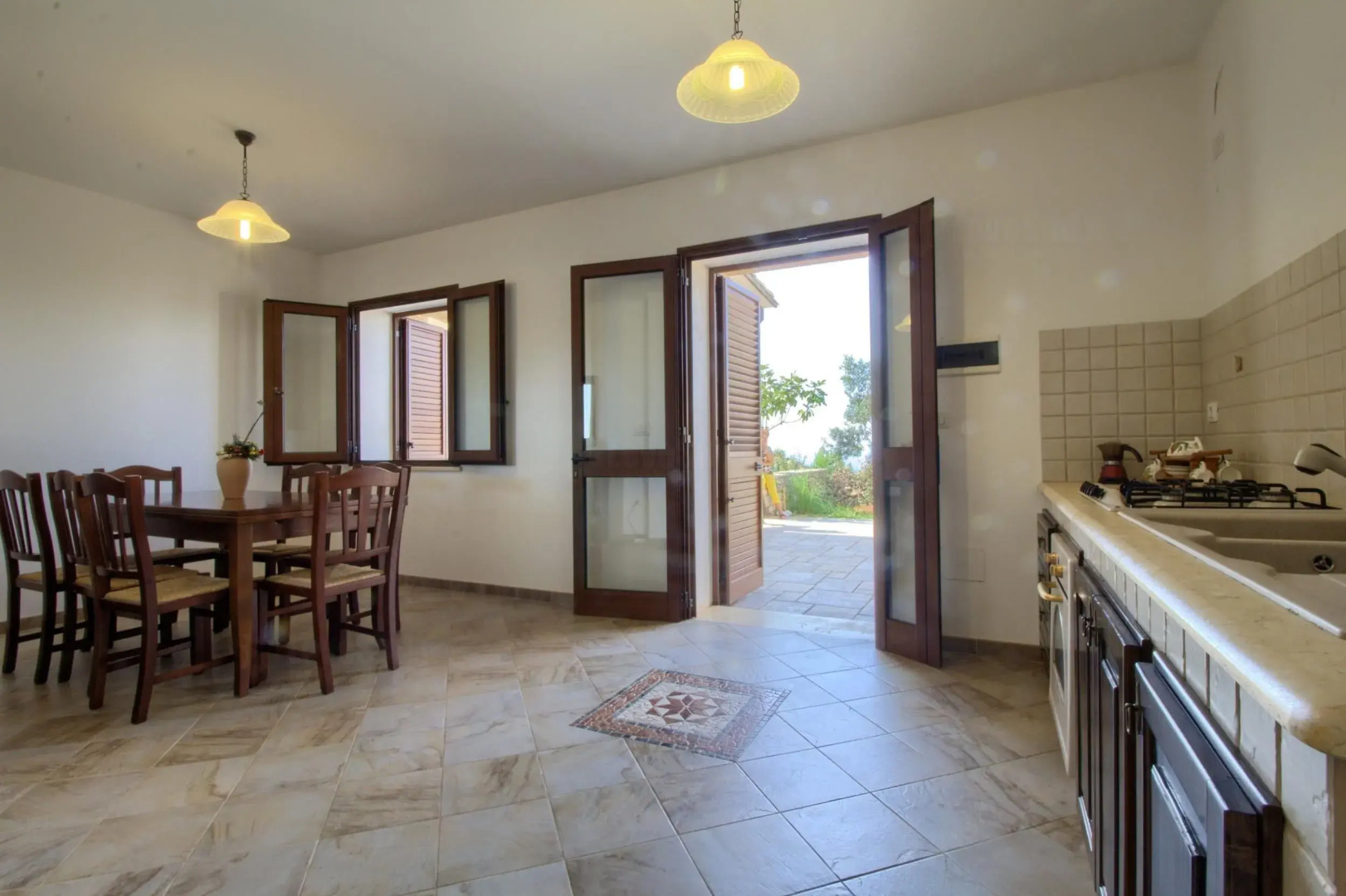 Pino Amazing Seaview