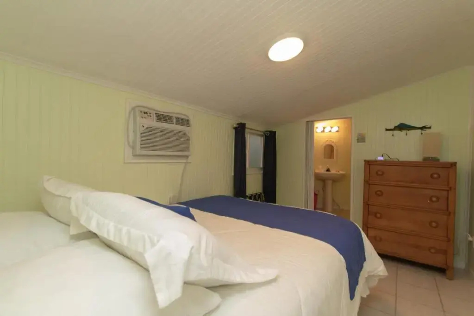 Sunset Cove Beach Resort