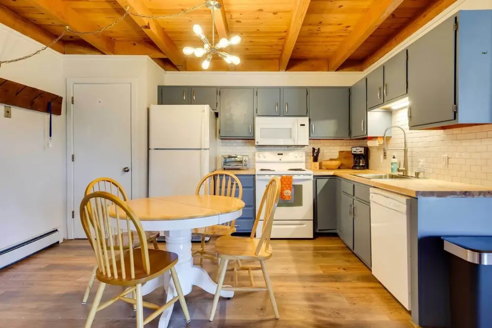 Mtn-view Condo w/ Community Perks in Silverthorne