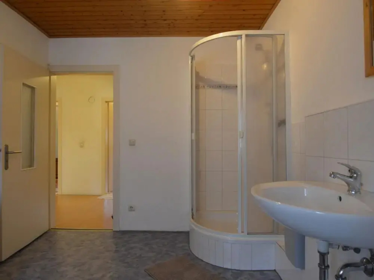 Charming Holiday Home in Neumagen-dhron