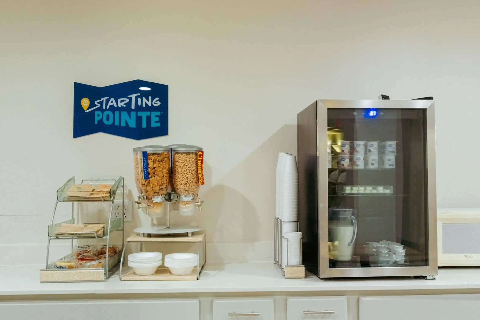 Clarion Pointe-Dillard near Blue Ridge Mountains