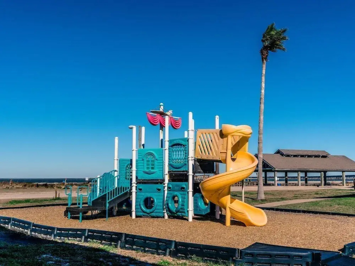 3D Beach 4 Bedrooms 3 Bathrooms Home