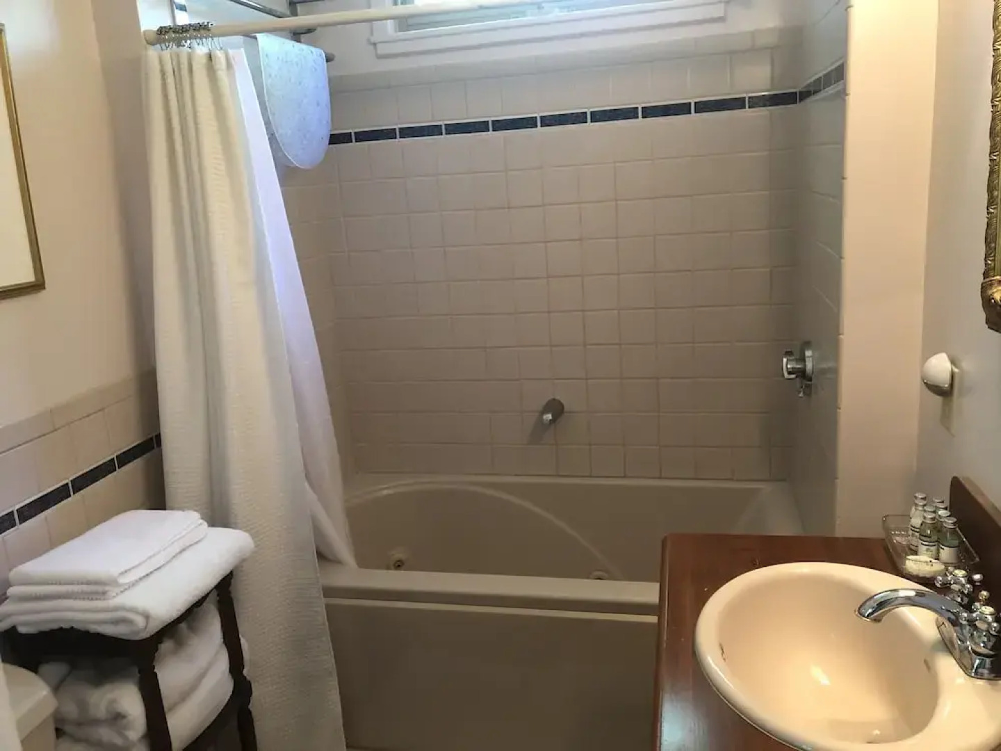 Delano Homestead Bed & Breakfast