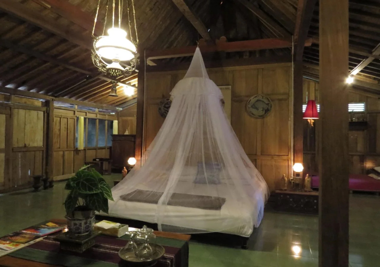 Rumah Limasan Jawa Homestay