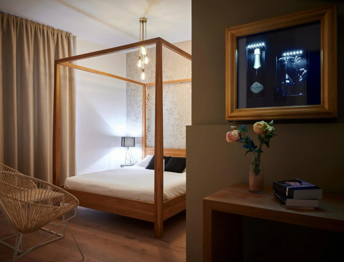Lainez Rooms & Suites