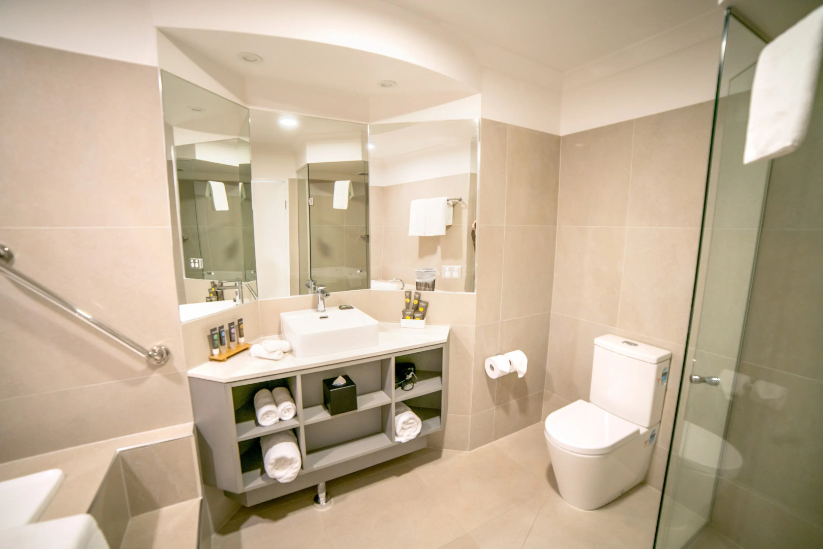 Novotel Cairns Oasis Resort