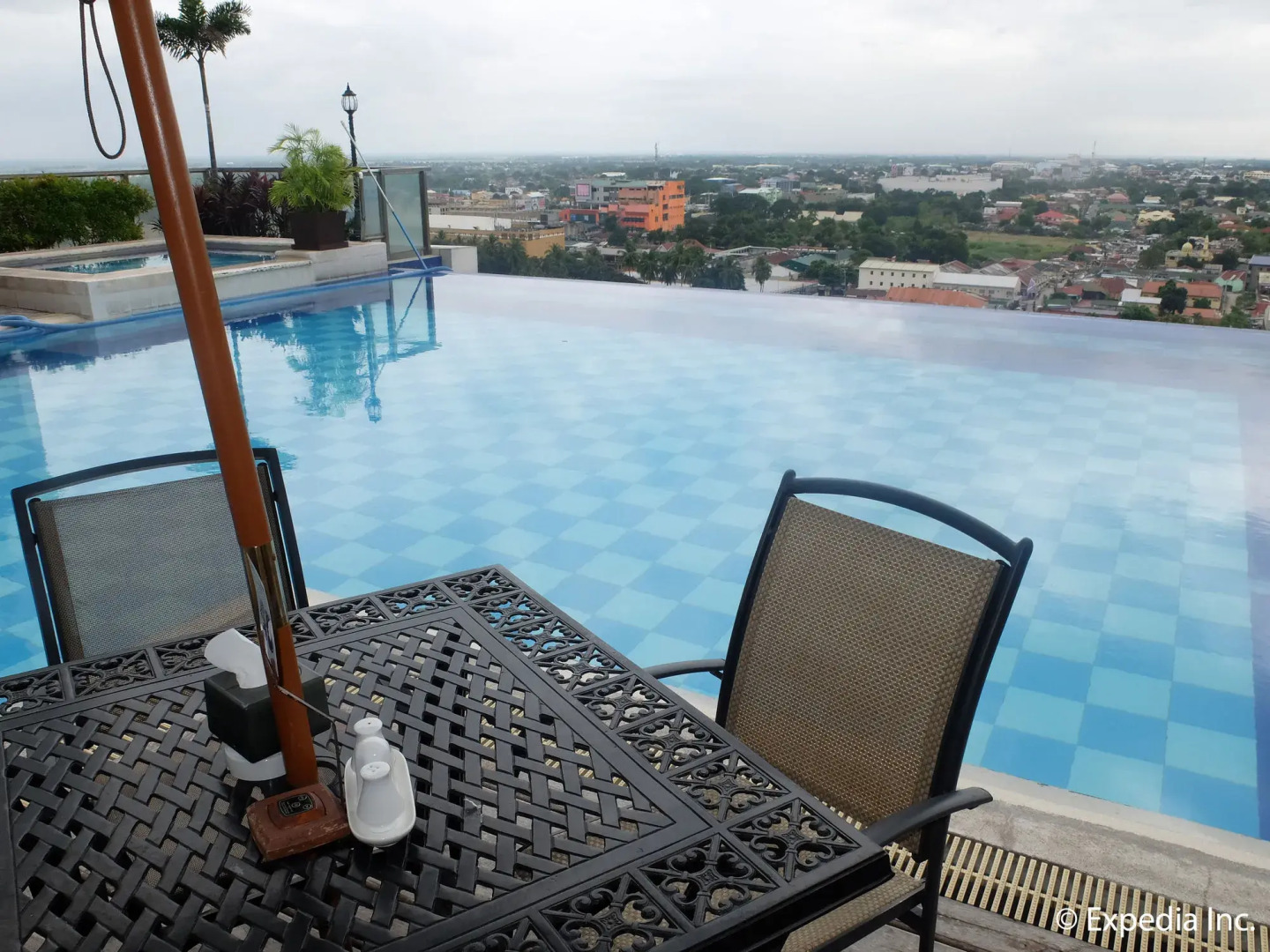 Central Park Tower Resort