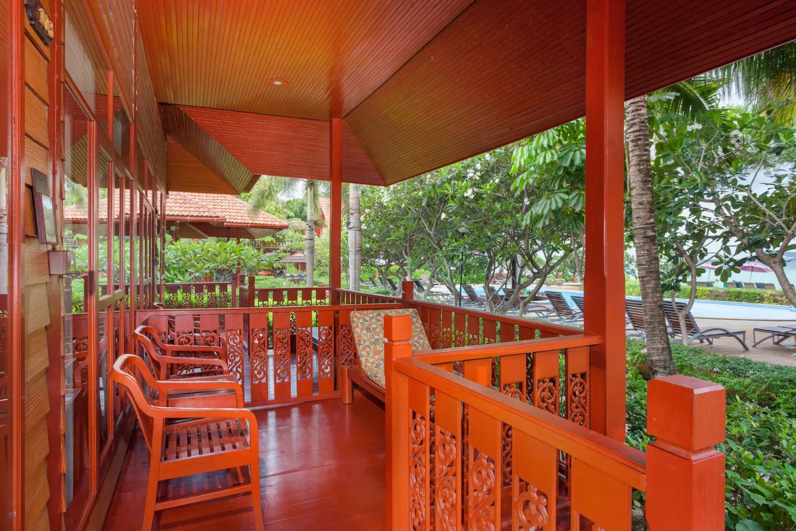 P. P. Erawan Palms Resort