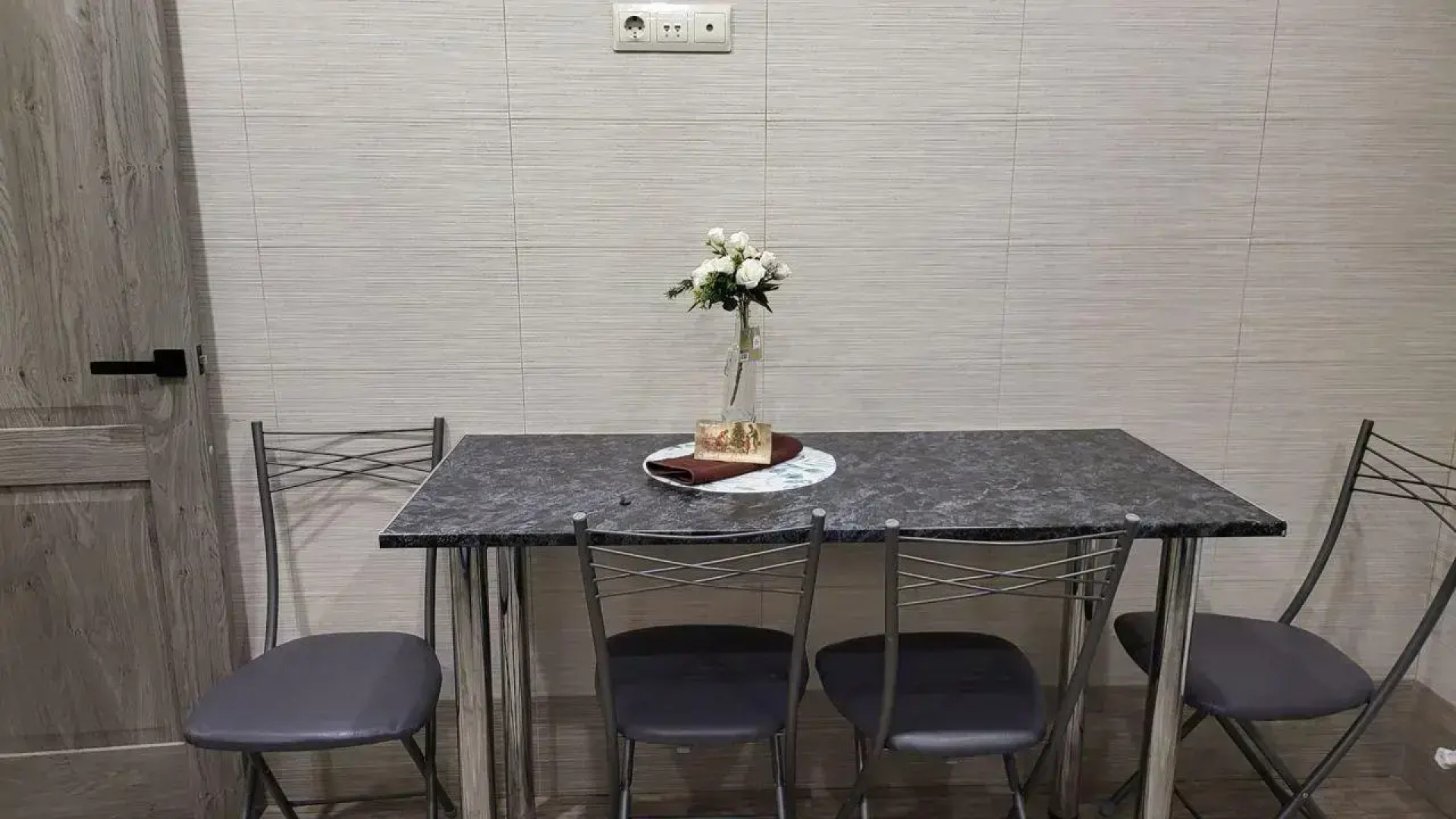 Апартаменты на улице Жулёва 13