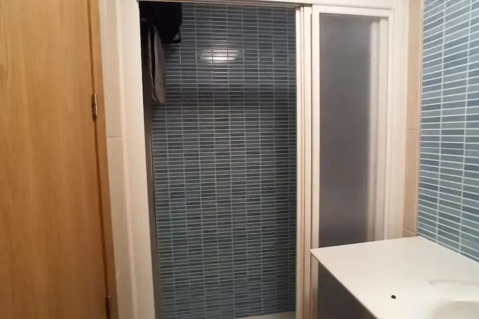 2 Bed Apt - Close To Beach - Pool - Balcony