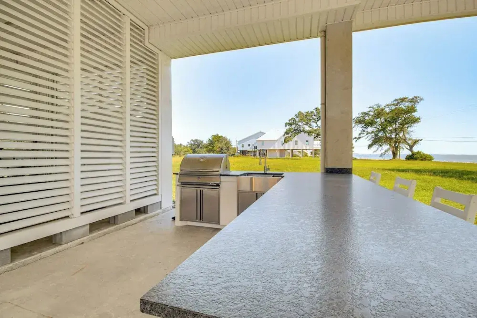 Walk to Beach: Oceanfront Home w/ Outdoor Kitchen