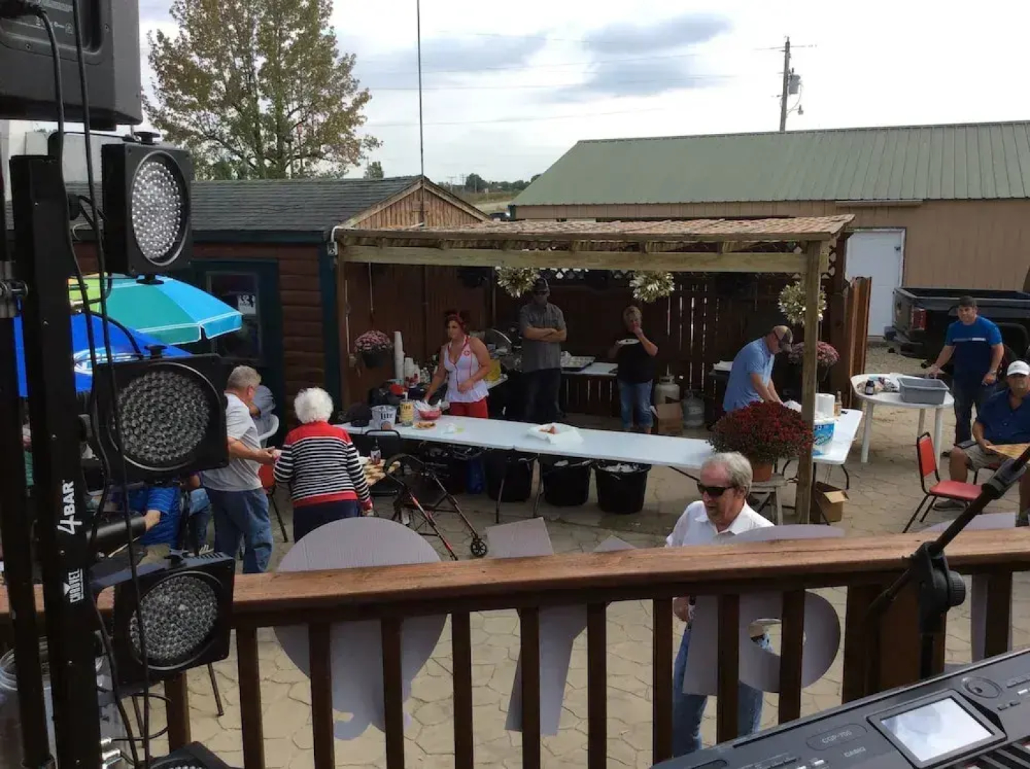 Bullwinkles Rustic Lodge