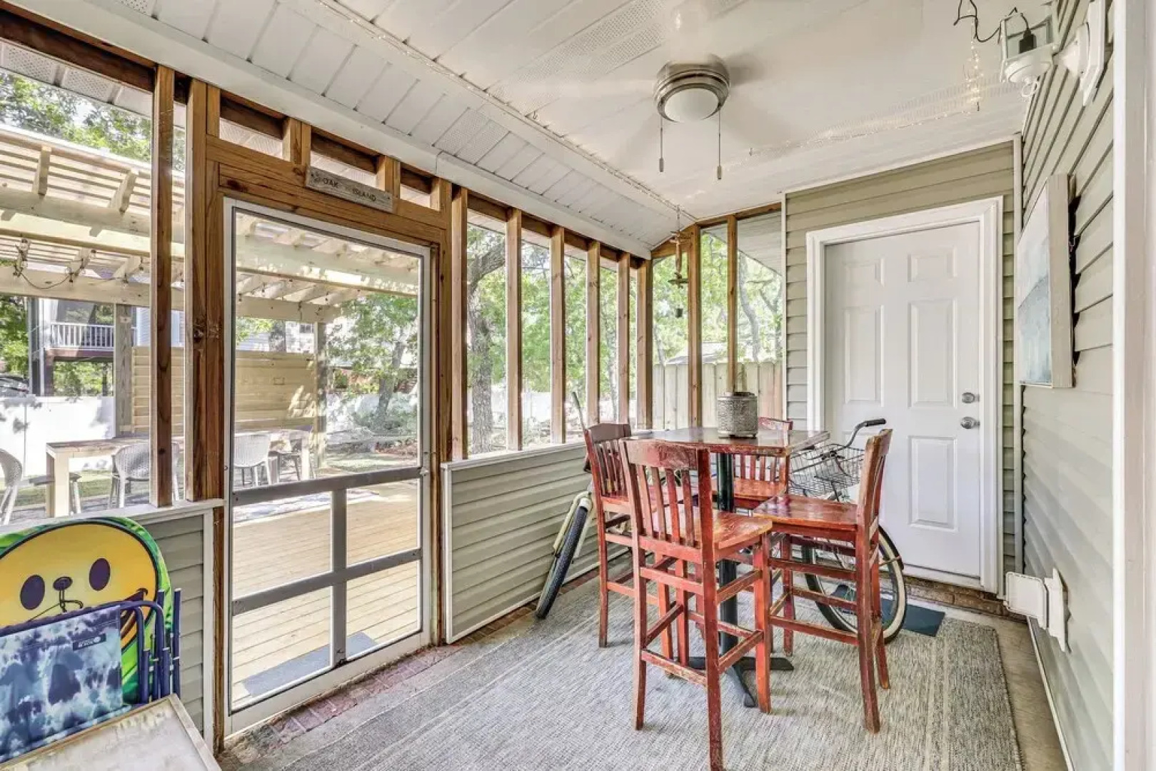 Oak Island Cottage: Minutes to Long Beach!