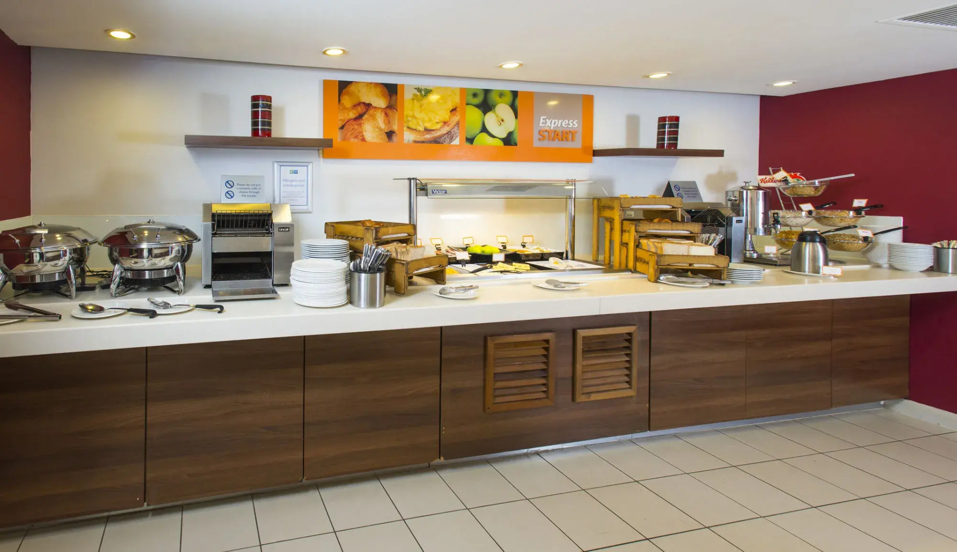 Holiday Inn Express Northampton - South by IHG