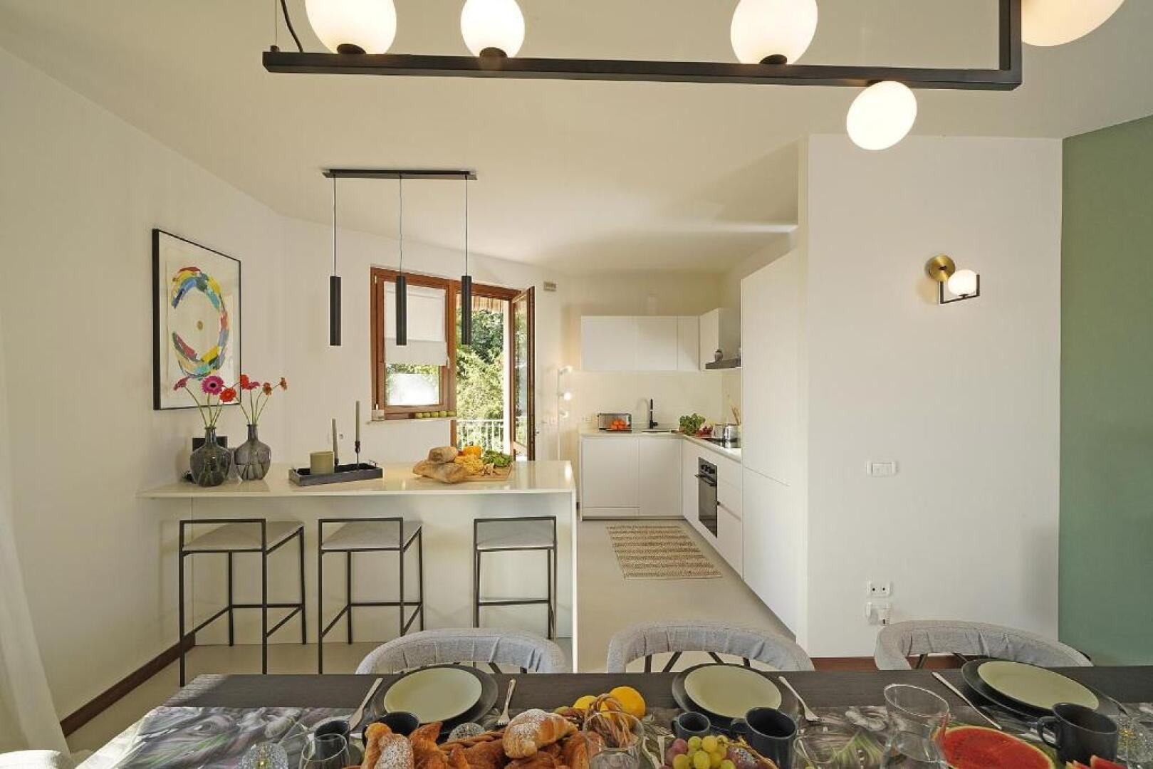 Villa Gelso park and private pool, lake view, ac,