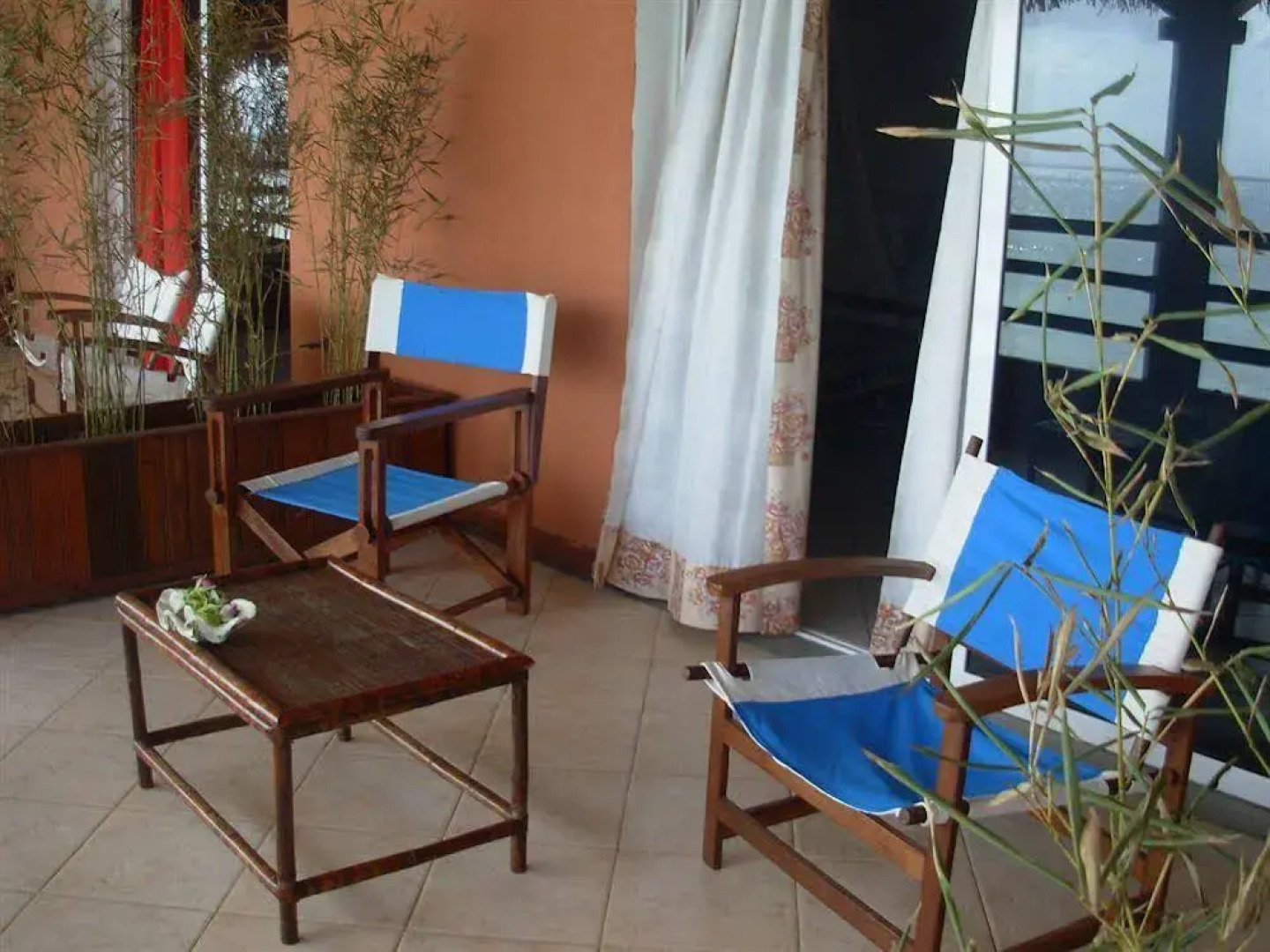 Vanivola Hotel