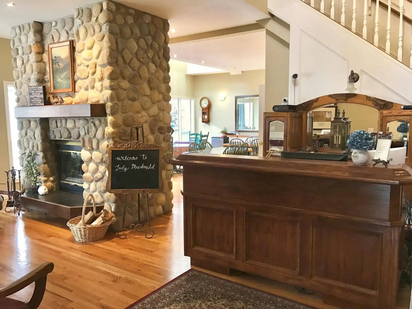 The Lady MacDonald Country Inn