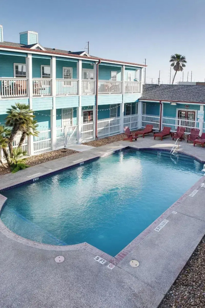 Plantation Suites & Conference Center