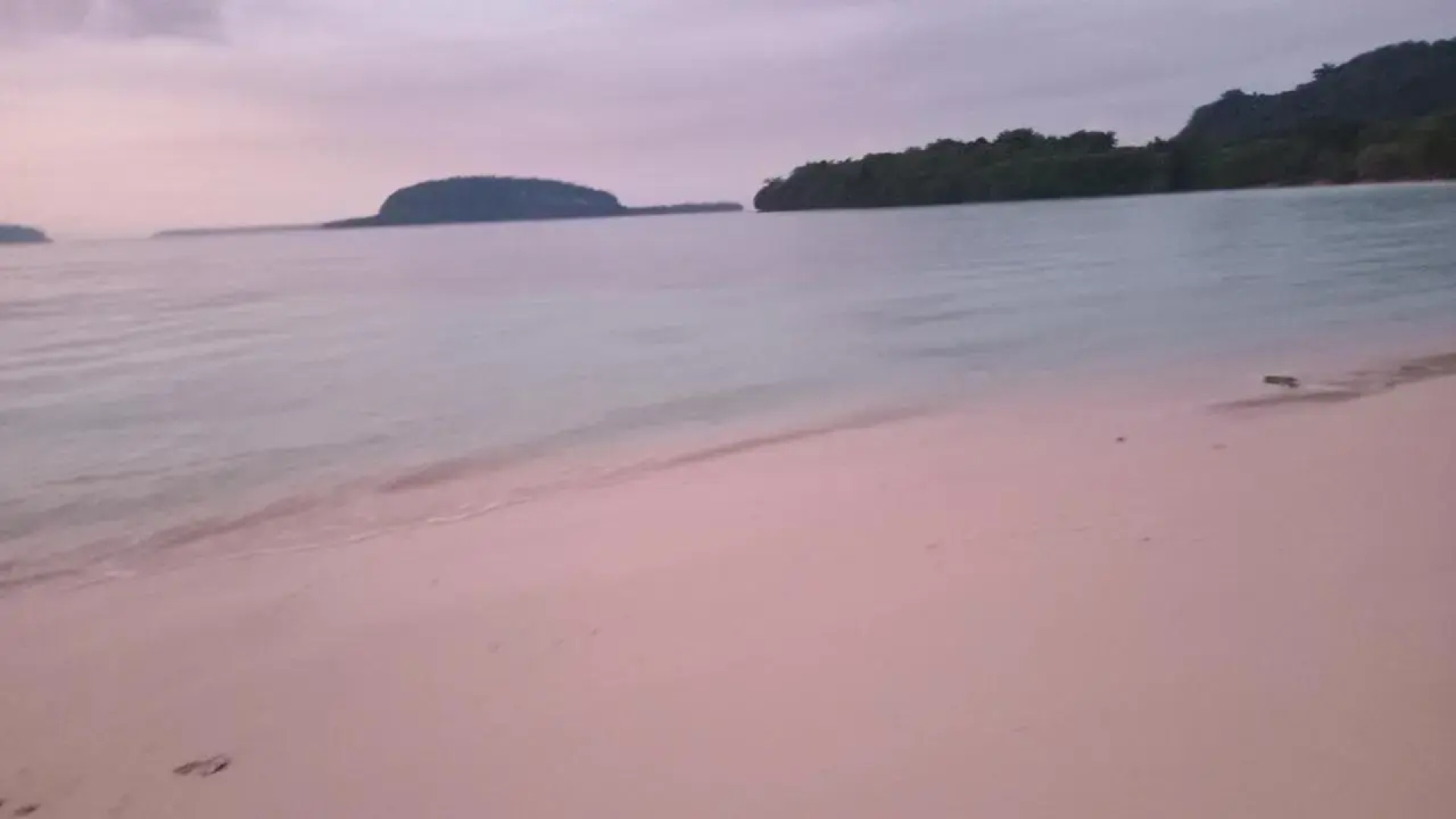 Lonnoc Beach Bungalows