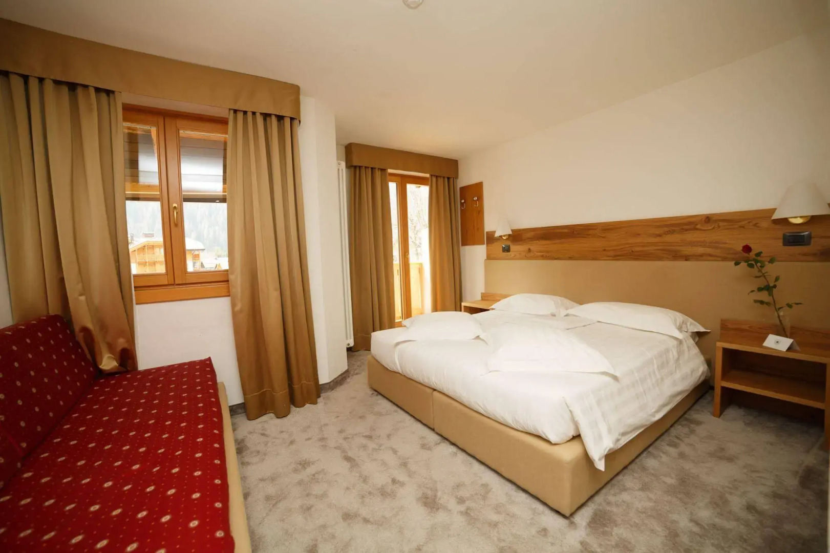 Olympic Regina Hotel