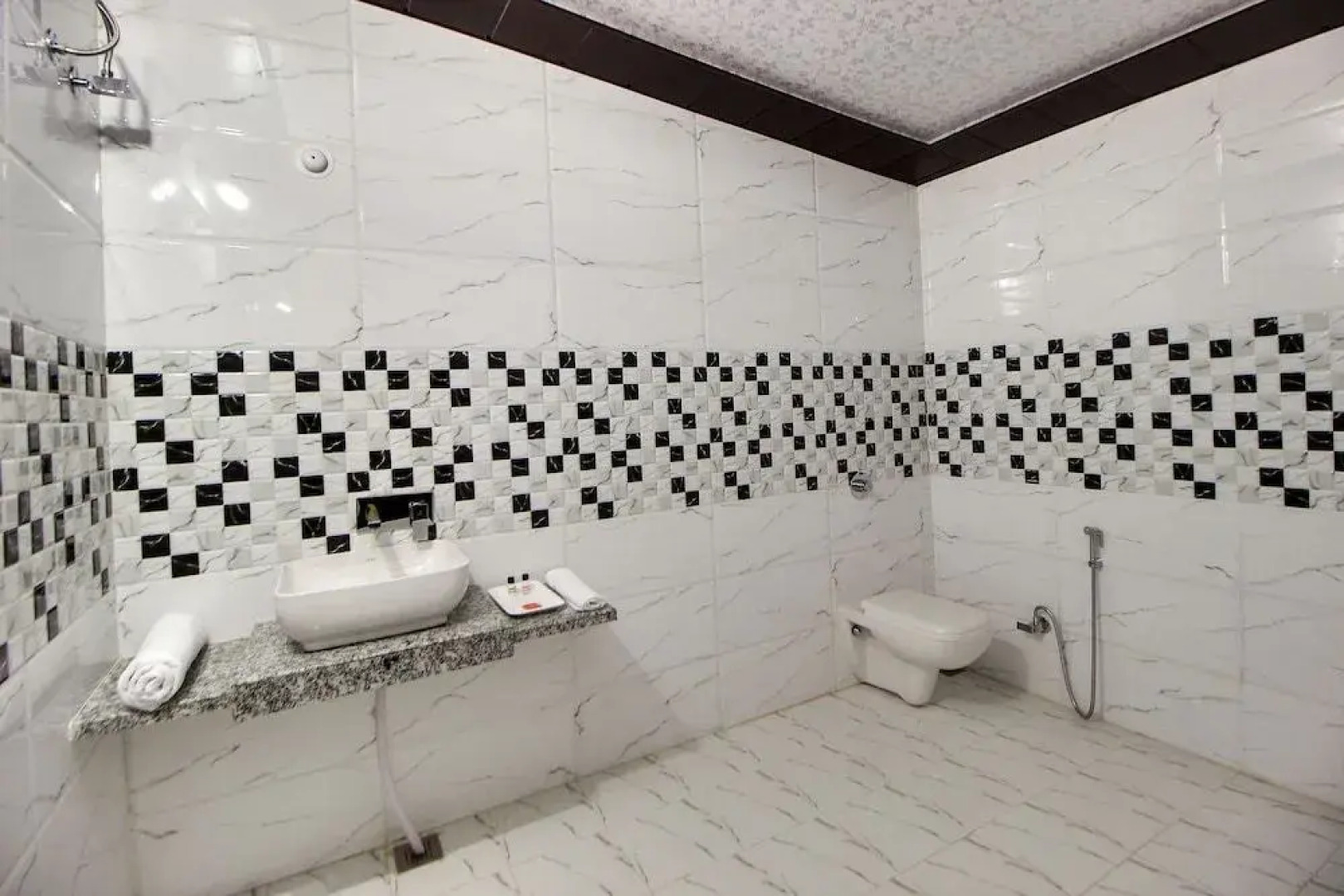 Jawai Castle Resort - A Heritage Hotel in Jawai Leopard Reserve