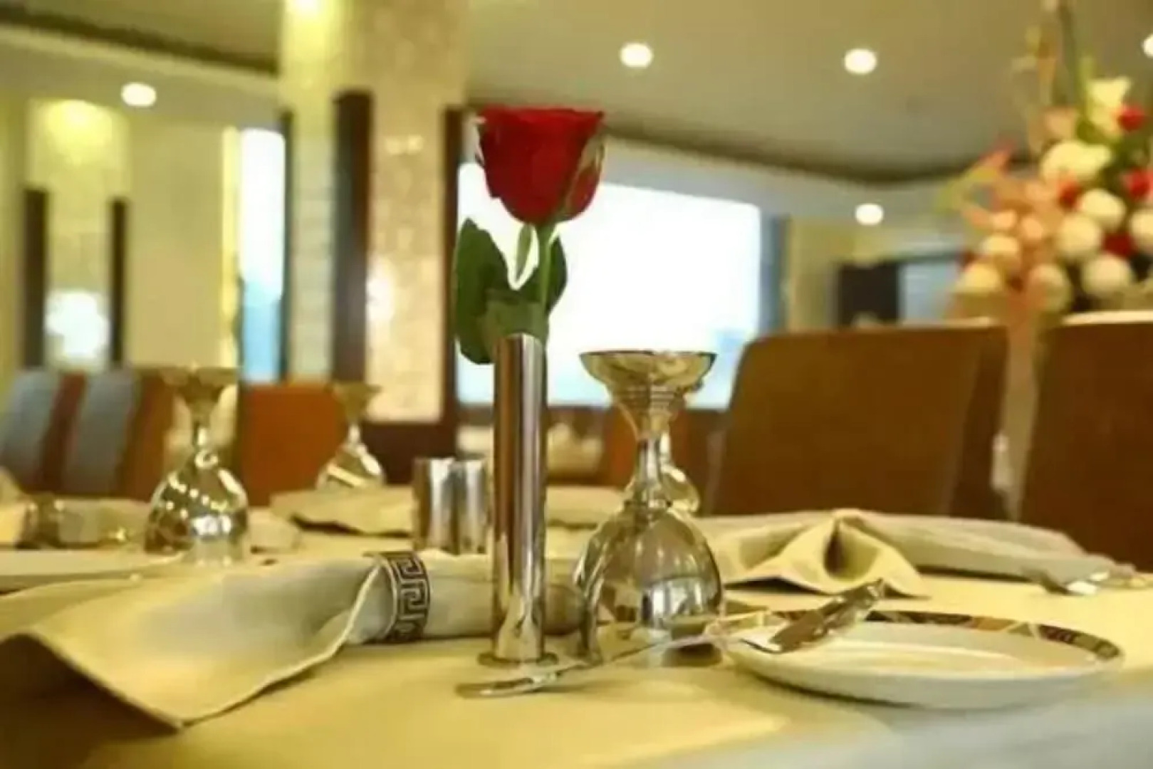 Wingston A Treehouse Hotel-Goverdhan