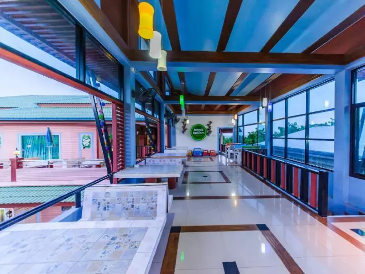 Baan Tonpai Koh Larn