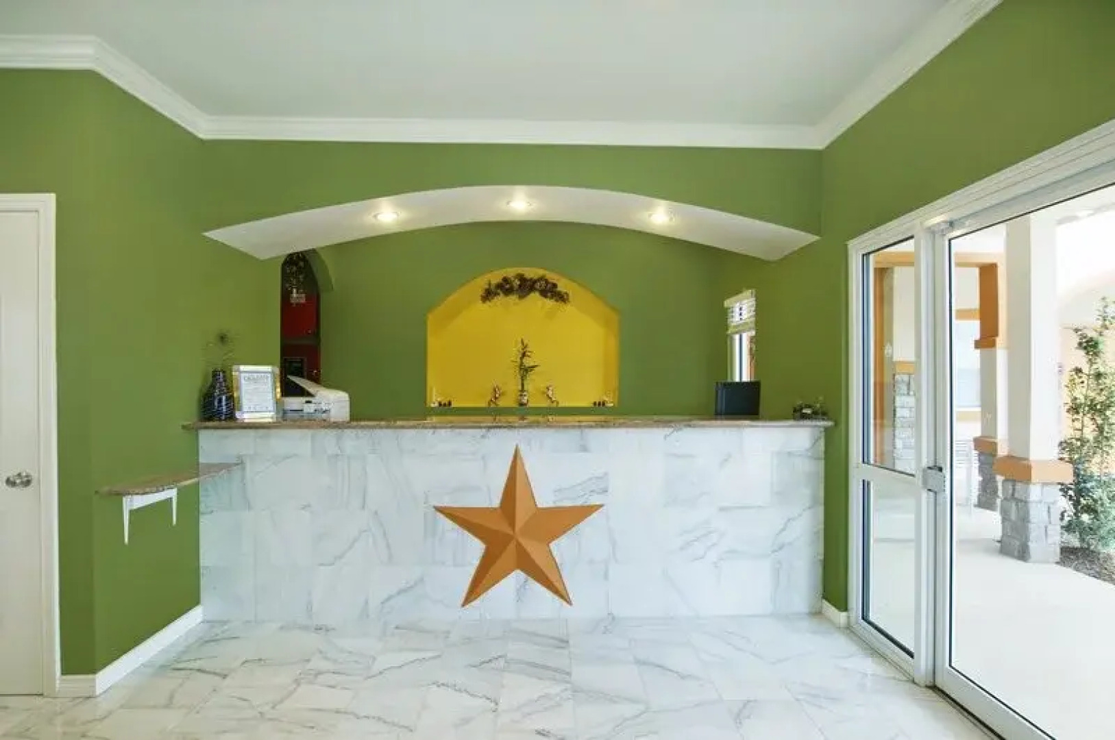 Americas Best Value Inn Bedford/DFW Airport