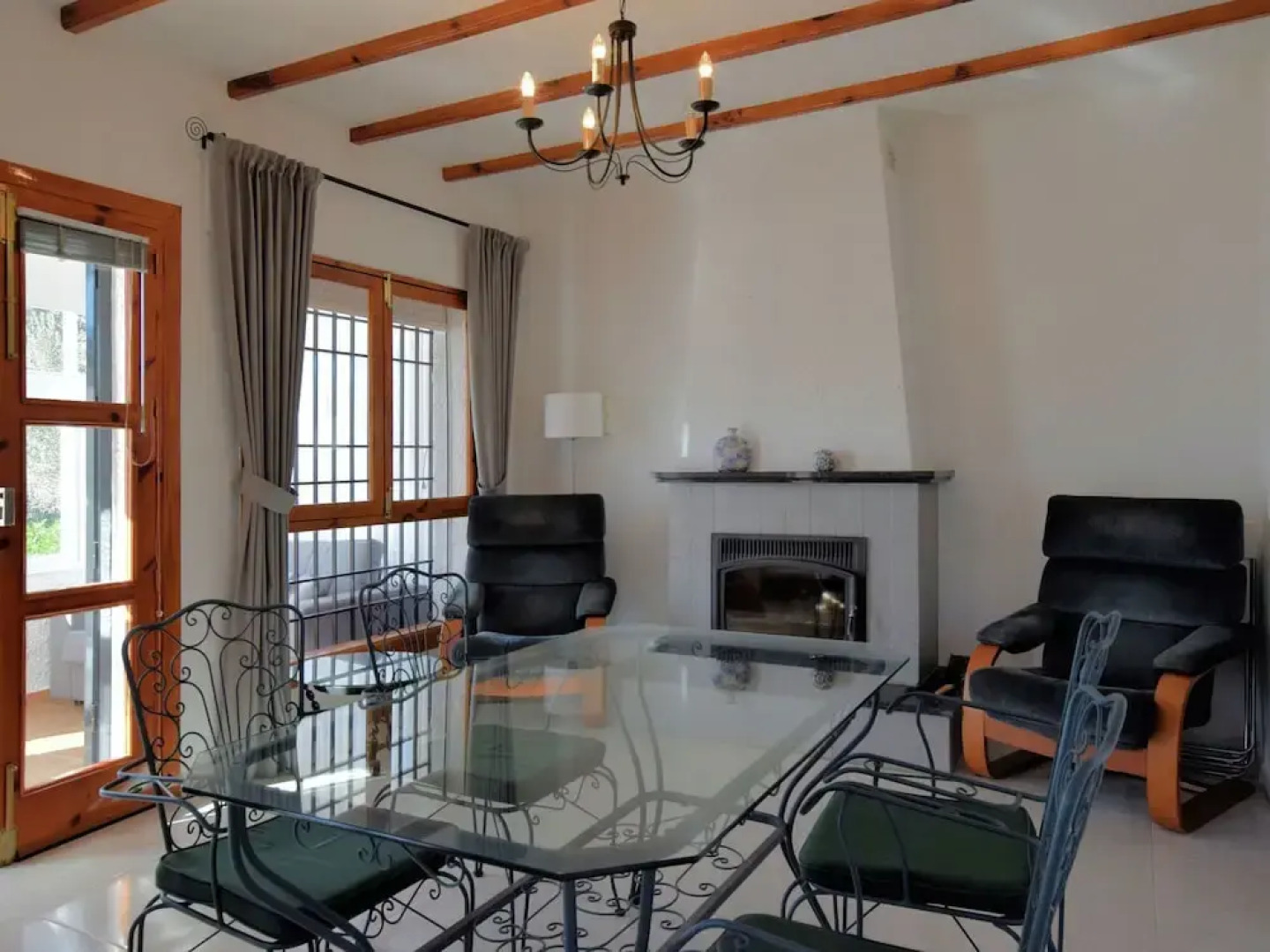 Lovely Holiday Home With Private Swimming Pool in Almogía