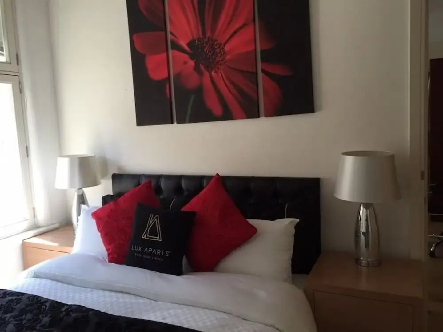 Lux Aparts Huddersfield Central