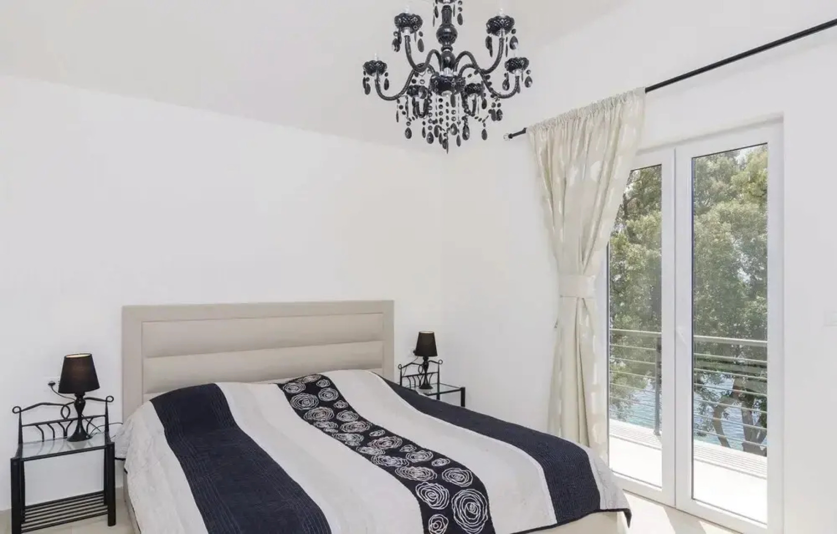 Beautiful Home in Dingac With Wifi and 3 Bedrooms