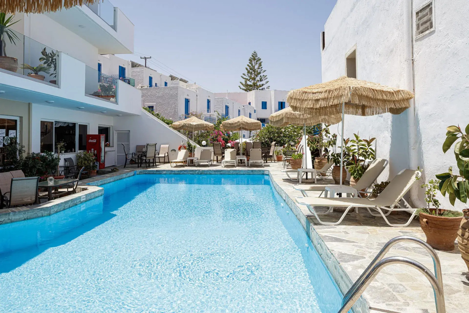 Kasteli Studios & Apartments