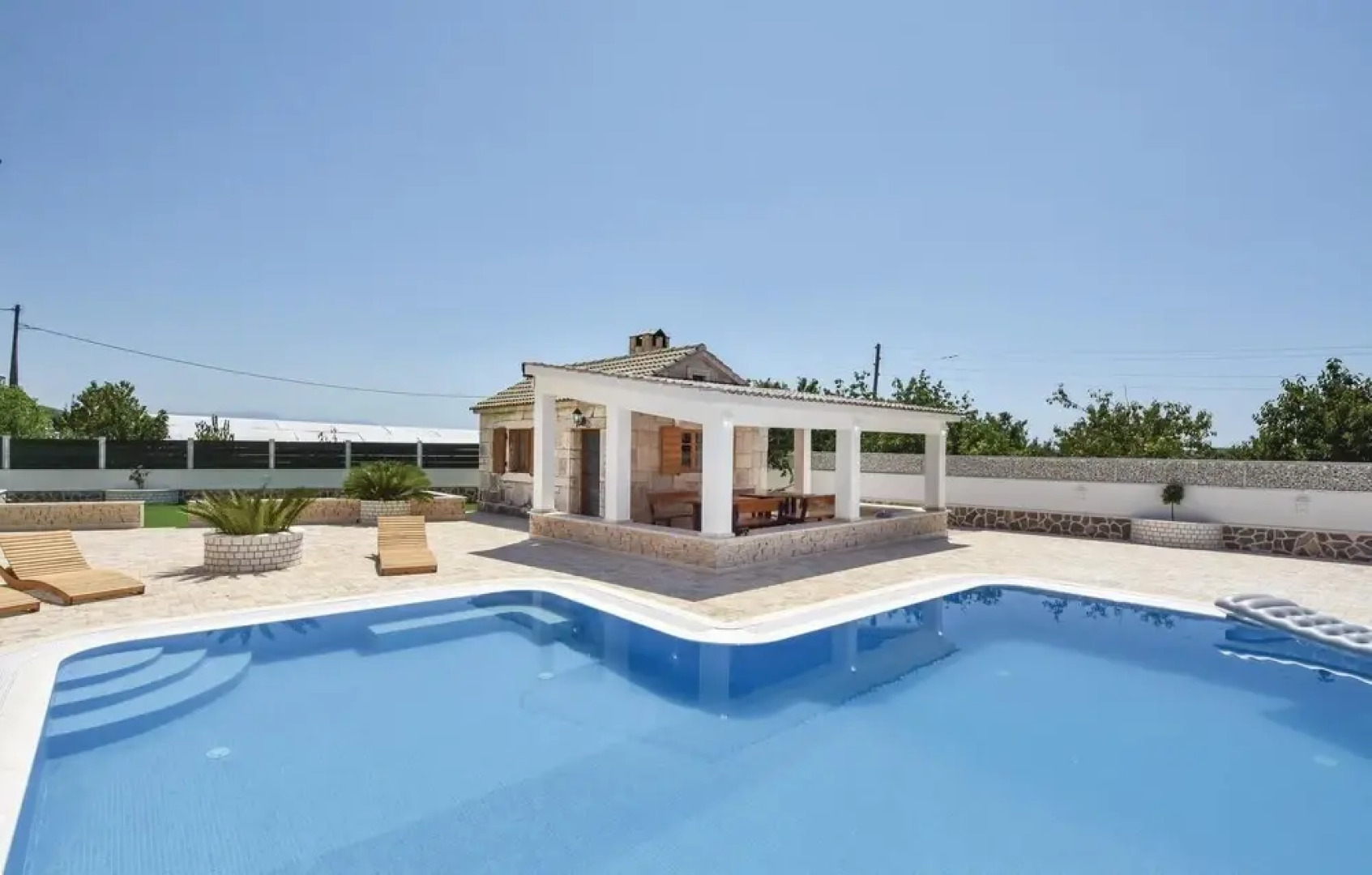 Awesome Home in Seget Donji With Sauna, Wifi and 2 Bedrooms